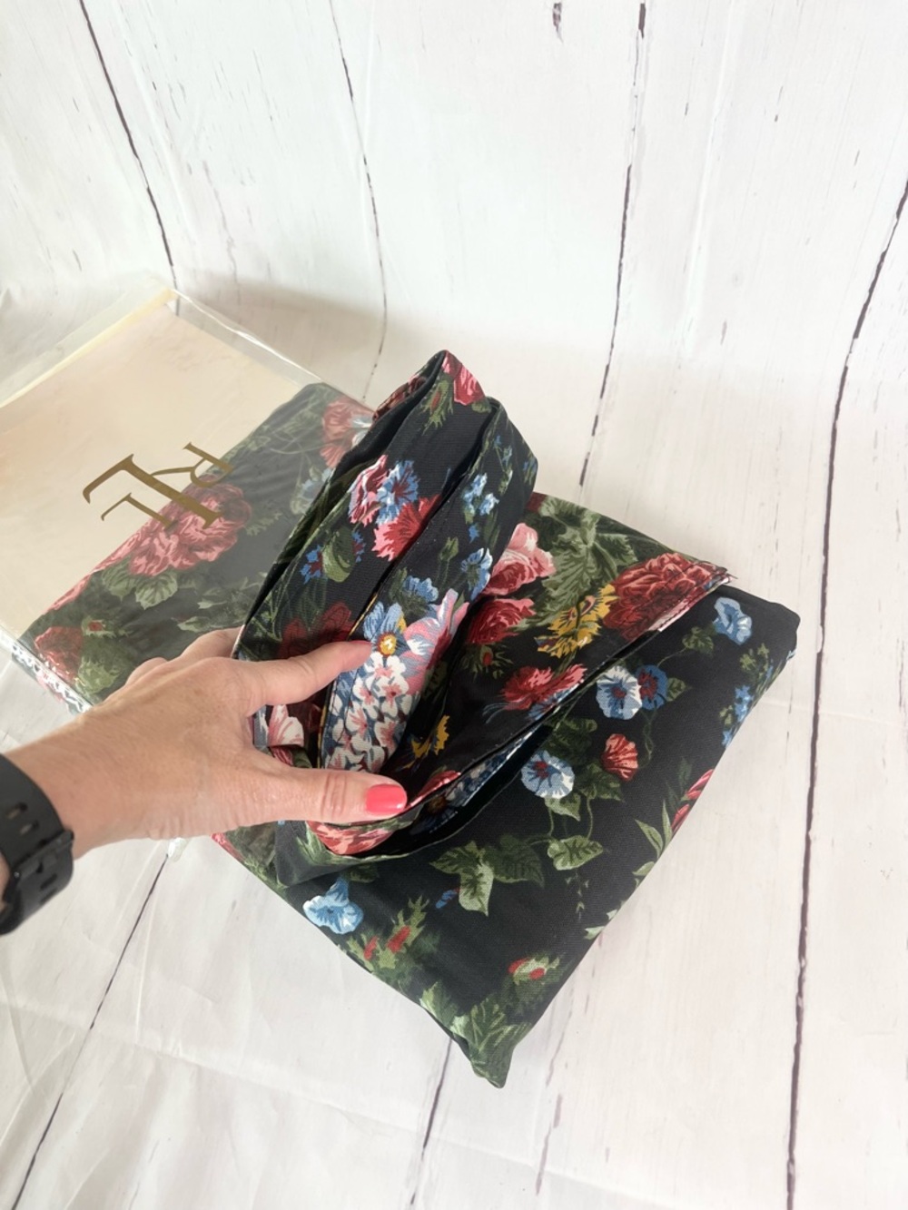 NIP Vintage Ralph Lauren Isadora Cossette Black Floral Tablecloth 60x104 Oblong - Picture 5 of 10